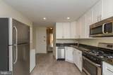 2207 Catharine Street - Photo 9
