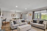 1490 Maplewood Drive - Photo 4