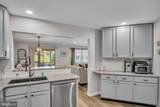 1490 Maplewood Drive - Photo 9