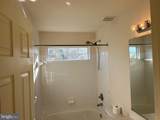 6821 Hollow Glen Court - Photo 19