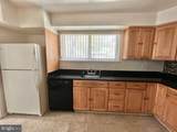 912 Hoyt Street - Photo 3