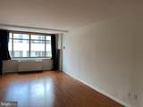 940 25TH Street - Photo 2