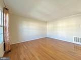 402 Carousel Court - Photo 4
