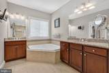 15631 Avebury Manor Place - Photo 25