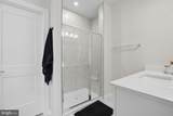 709 Thomas Ln - Photo 18