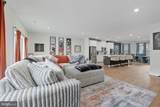 709 Thomas Ln - Photo 6