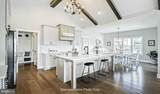 720 Longwood Manor - Photo 15