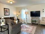 11 Landing Place - Photo 10