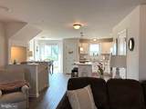 11 Landing Place - Photo 4