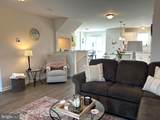 11 Landing Place - Photo 8