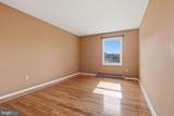 9206 Cool Hollow Terrace - Photo 16