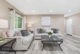 2907 Charing Cross Road - Photo 7