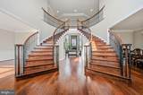 1024 Matthew Way - Photo 7