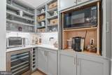 2121 Jamieson Avenue - Photo 8