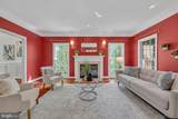 1135 Goldfinch Lane - Photo 8