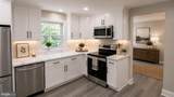 18 Enfield Lane - Photo 5