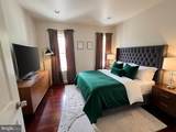 929 13TH Street - Photo 4