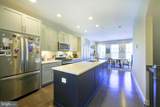 719 Parkside Place - Photo 11