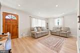 353 Hendrickson Avenue - Photo 8