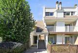 1056 Warwick - Photo 14