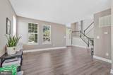611 Curtin Place - Photo 4