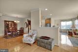 1010 Crest Way - Photo 12