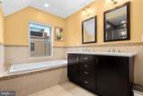 2136 Carpenter Street - Photo 24