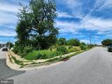  Brown Ave - Photo 4