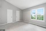 31 Essex Square - Photo 18