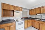 31 Essex Square - Photo 4