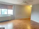10201 Grosvenor Place - Photo 9