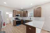 33 Hopkins Street - Photo 10