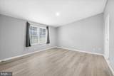 13 Midway Avenue - Photo 18