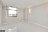 7111 Woodmont Avenue - Photo 20