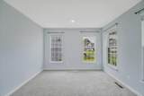 124 Regents - Photo 5
