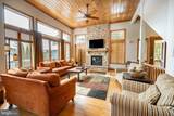 6 Walton Way - Photo 2