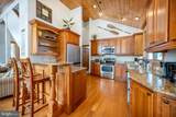 6 Walton Way - Photo 5