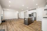 127 Hammersmith Way - Photo 8