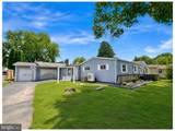 402 Noble Street - Photo 2