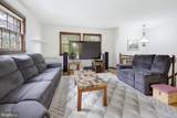 413 Surrey Drive - Photo 5