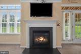 958 Elm Avenue - Photo 8
