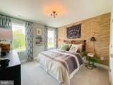 10524 Cosmos - Photo 14