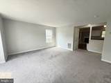 301 Sutton Court - Photo 2