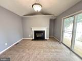 301 Sutton Court - Photo 8