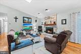 137 Eagle Court - Photo 7