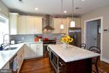 1528 Spring Place - Photo 11