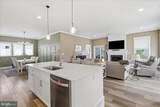 1813 Emerald Way - Photo 4
