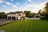 8880 Bradley Boulevard - Photo 51