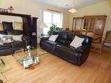 128 Runner St - Photo 6