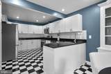 822 Loxford Terrace - Photo 10